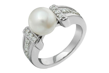 9/50 Carat White Gold Diamond & Cultured Pearl Ring Alain Raphael