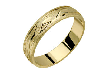 14kt Comfort Fit Yellow Gold Engraved Wedding Band